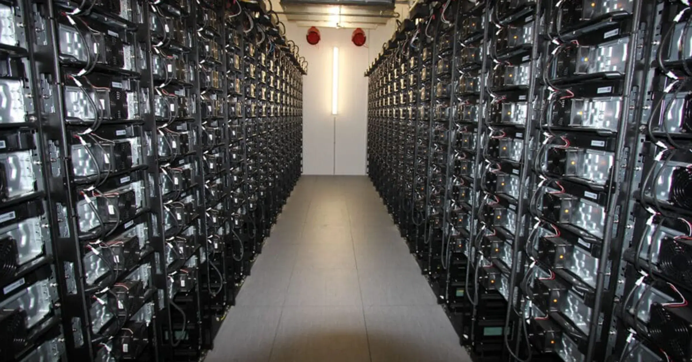 OTH Regensburg erprobt Betriebsstrategien im Inselnetz mit Energiespeicher von INTILION