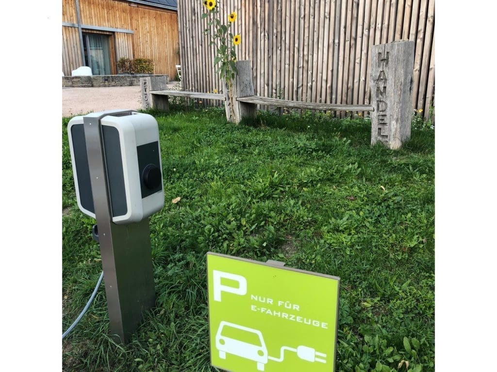 Hof8 electric mobility charging station in Weikersheim